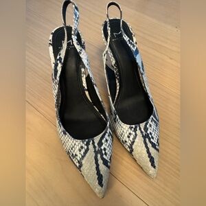 Stylish Snake Skin Slingback Heels